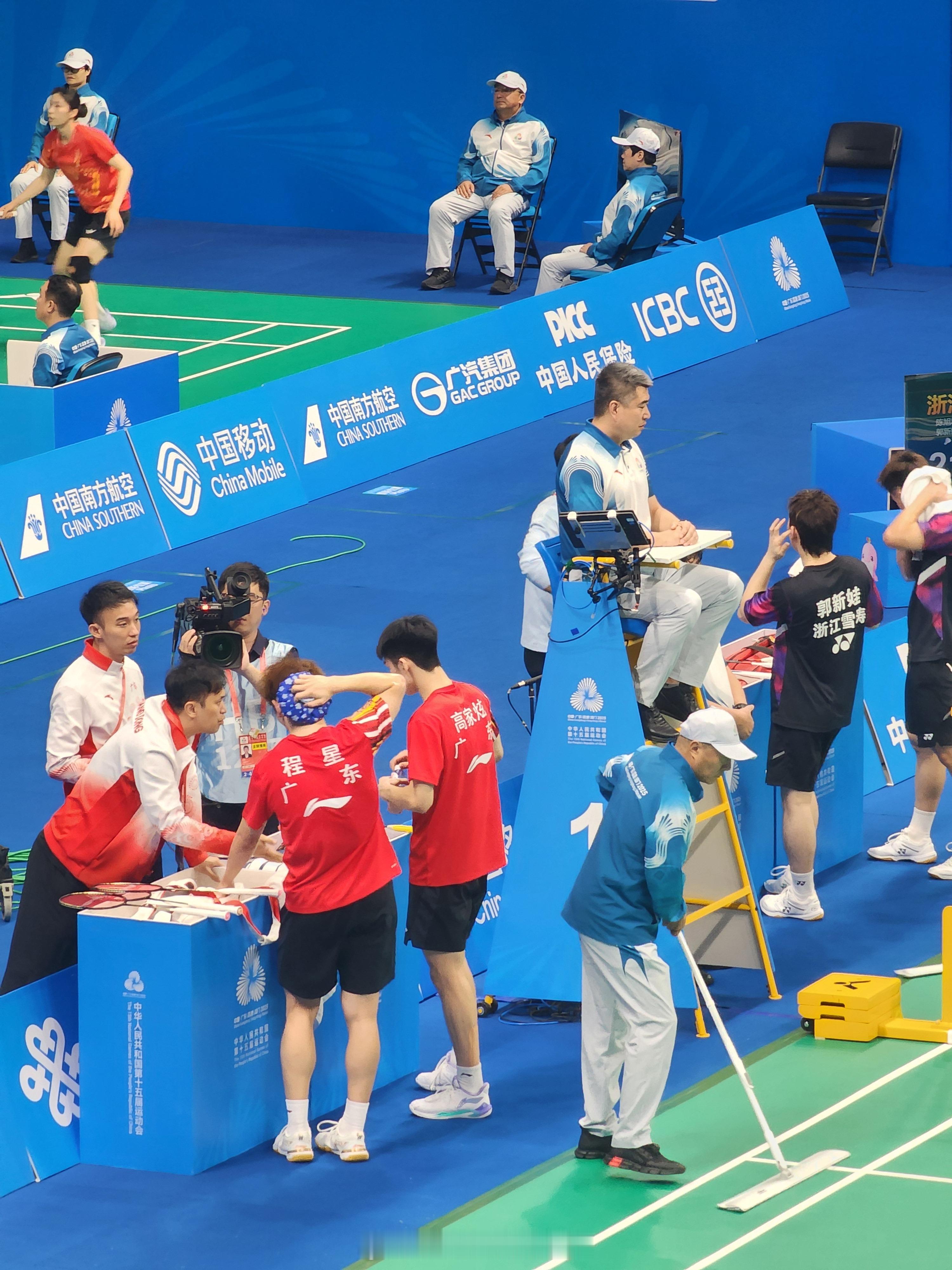 男团 成年组 半决赛浙江队 2-1 广东队 男单 第1场 孙超 21-14 21