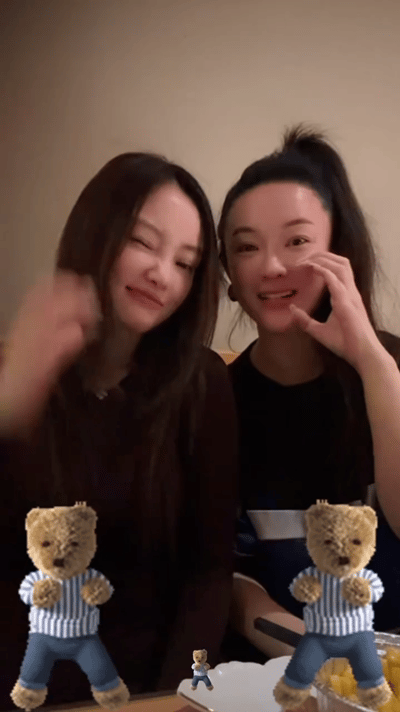 我对霍思燕的滤镜也就到这儿了
美貌比起人格真的一文不值
人在大是大非面前还是要有