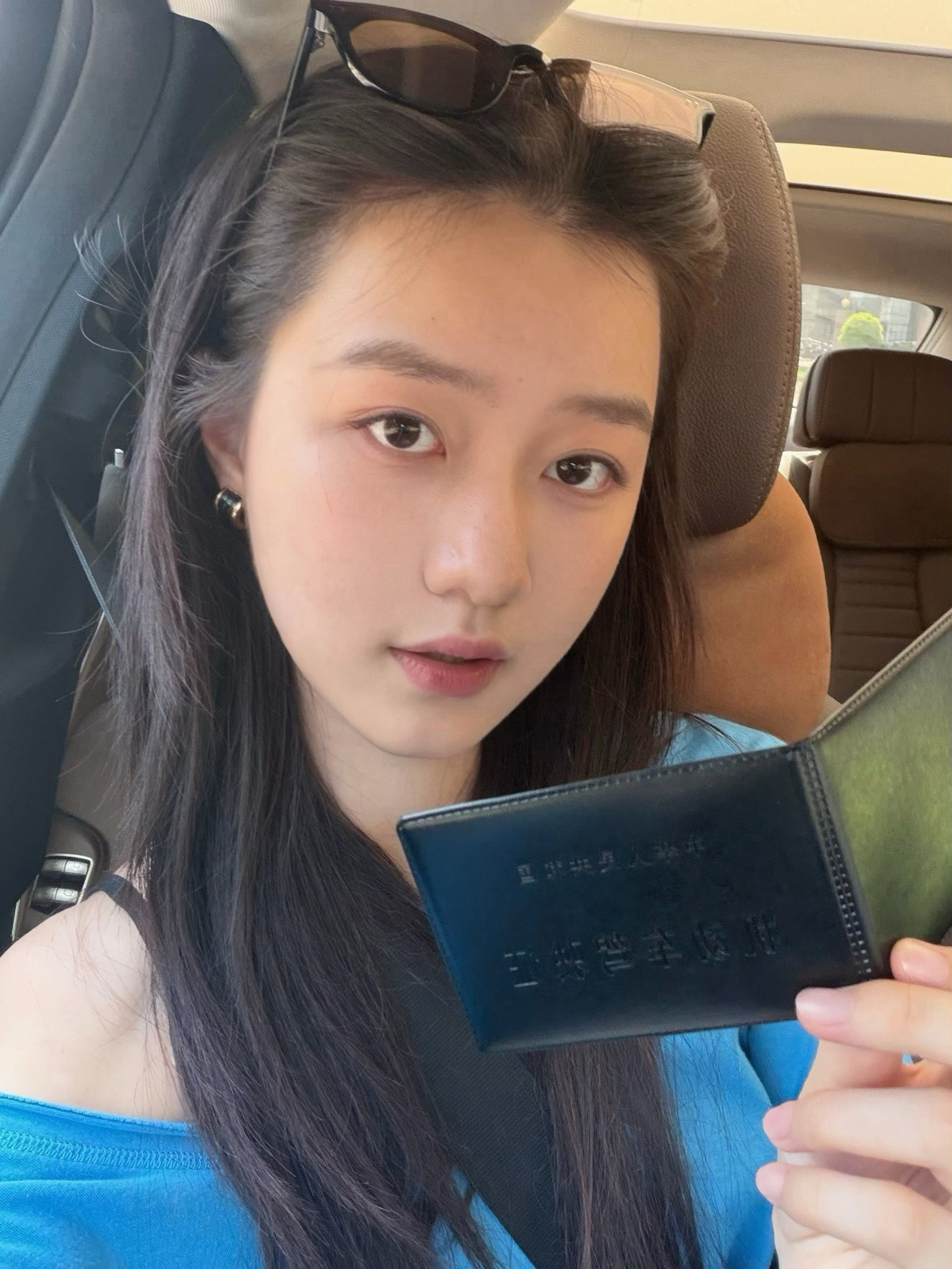 我们都来夸夸这个小文，特别棒啊！！！这才放假两个月不到就把驾照拿下了[鼓掌][鼓