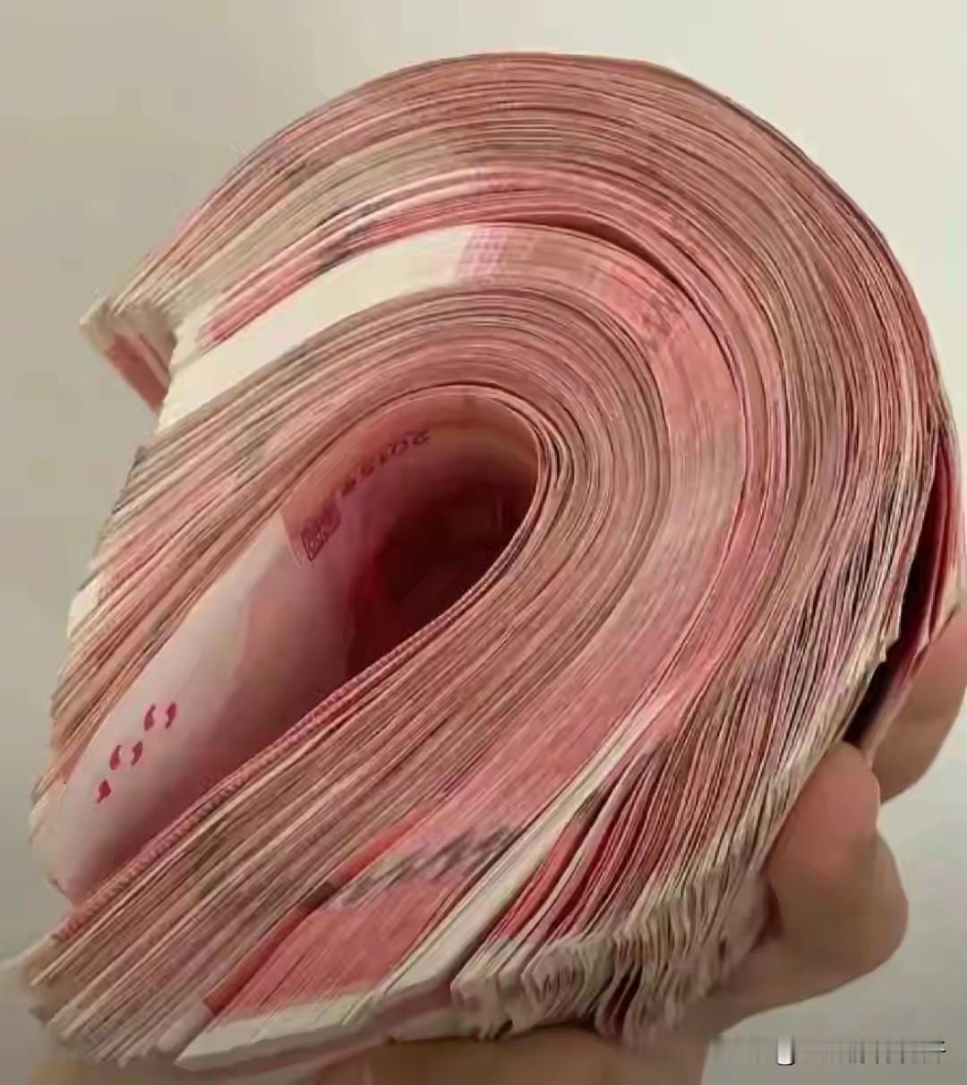 我什么时候能还完债，真正的存钱
估计那个时候我能开心的几天睡不着
想想就开心
唉