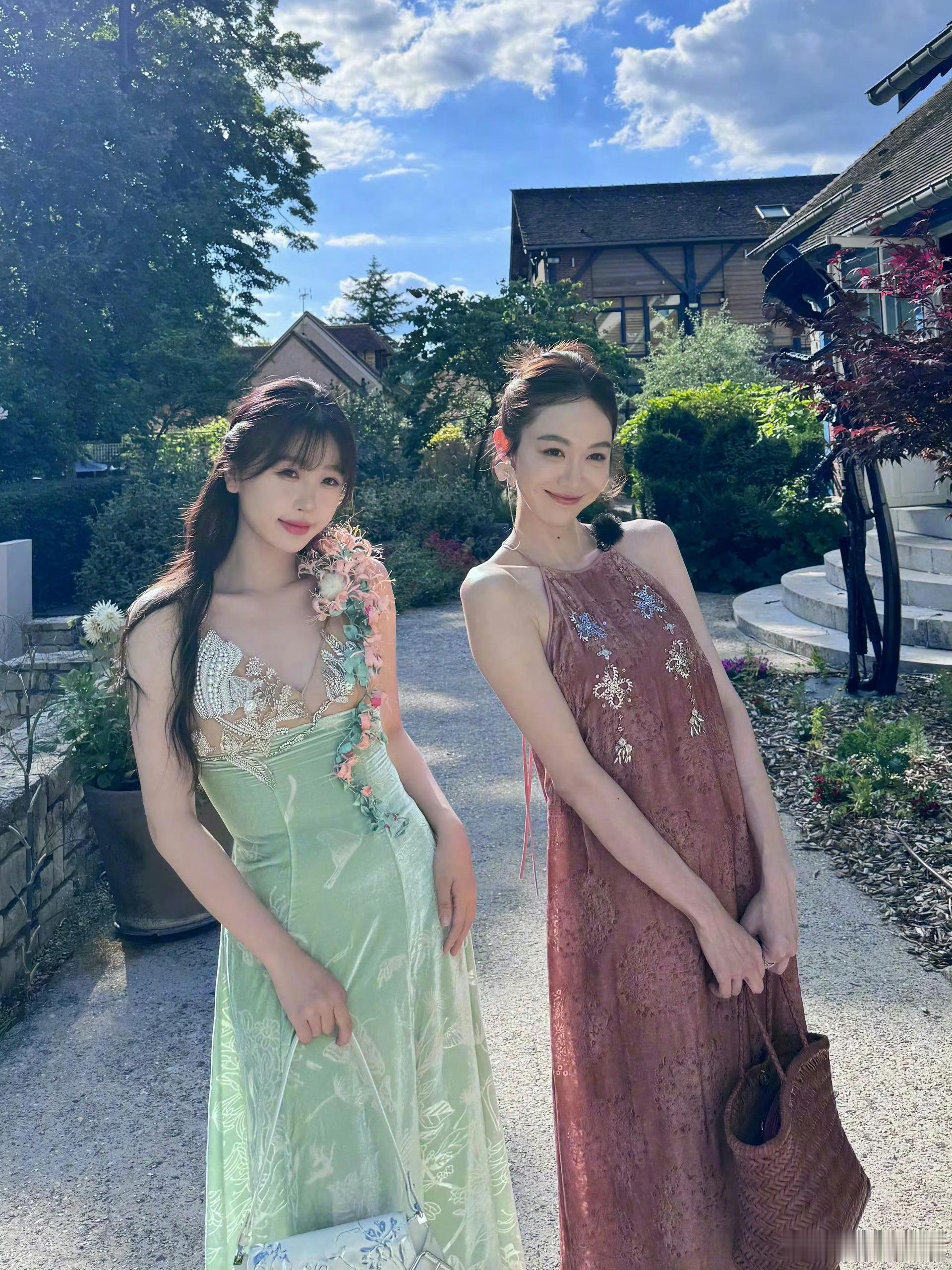 虞书欣和姜妍的气质差距也太大了，有点像网红和女明星的差距 ​​​