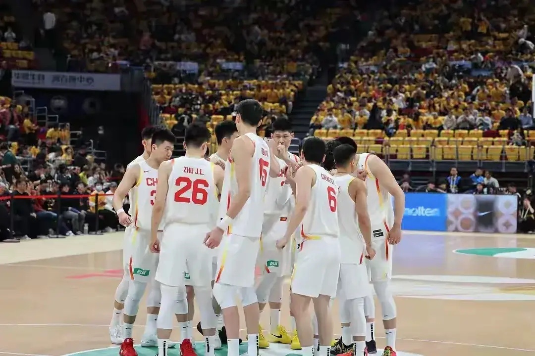 奎因言出必行！广东男篮今晚对阵山西男篮，在球队缺少4位主力的情况下，奎因表示自己