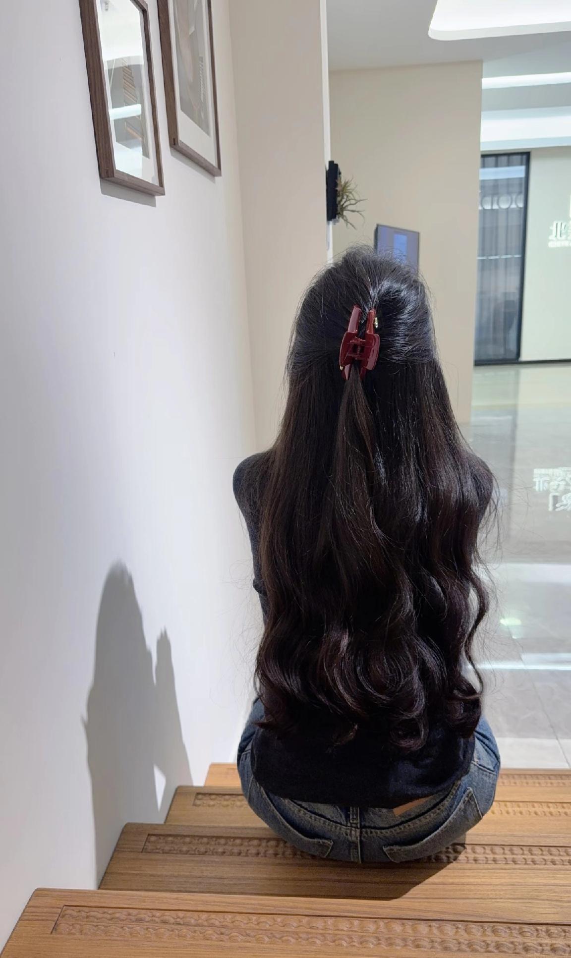 在感情上，
我是一个自私的人，
要么不开始，开始就要一辈子！
你明白那种想放弃却