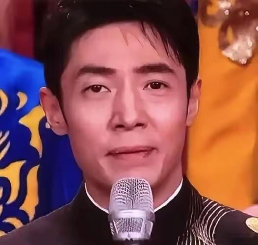 马年春晚马年春晚有四大槽点：王一博衣服，王菲选歌，龙洋眼睛，撒贝宁眉毛！ 