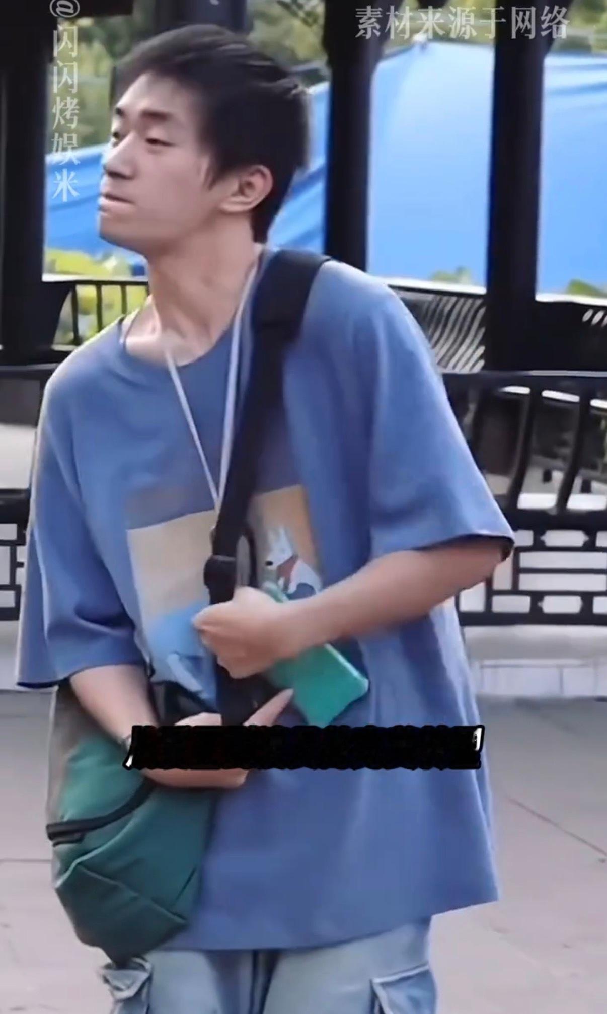 易烊千玺归来依旧是顶流易烊千玺一出现直接稳住格局，归来依旧是无可替代的顶流。谁懂