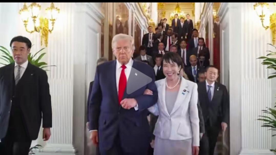 特朗普和高市早苗双方都在玩感情牌，一个扮长者，一个扮美少女！感情牌后的互相利用是