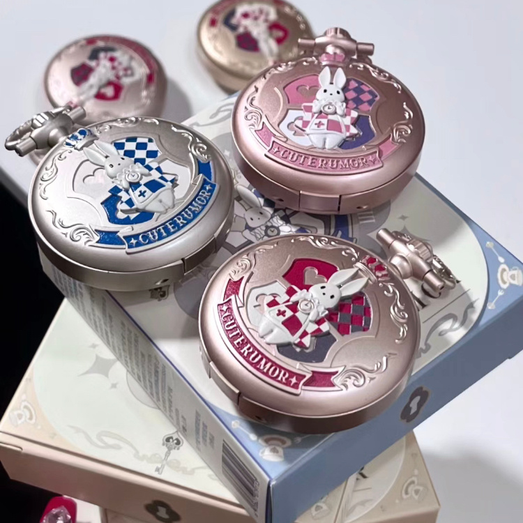 怀表式腮红！！我说你们不要太会设计了！设计师出来挨夸！！ ​​​