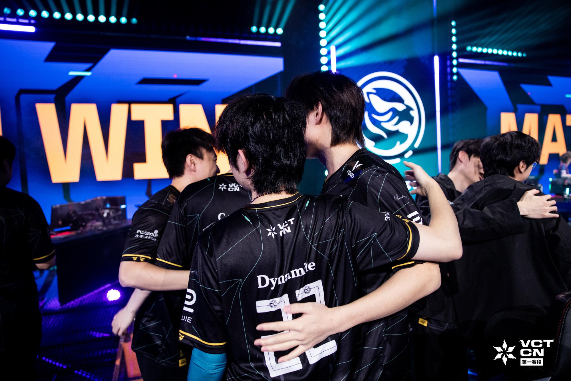 战胜BLG，赛后TEC官方返图：行稳致远，进而有为