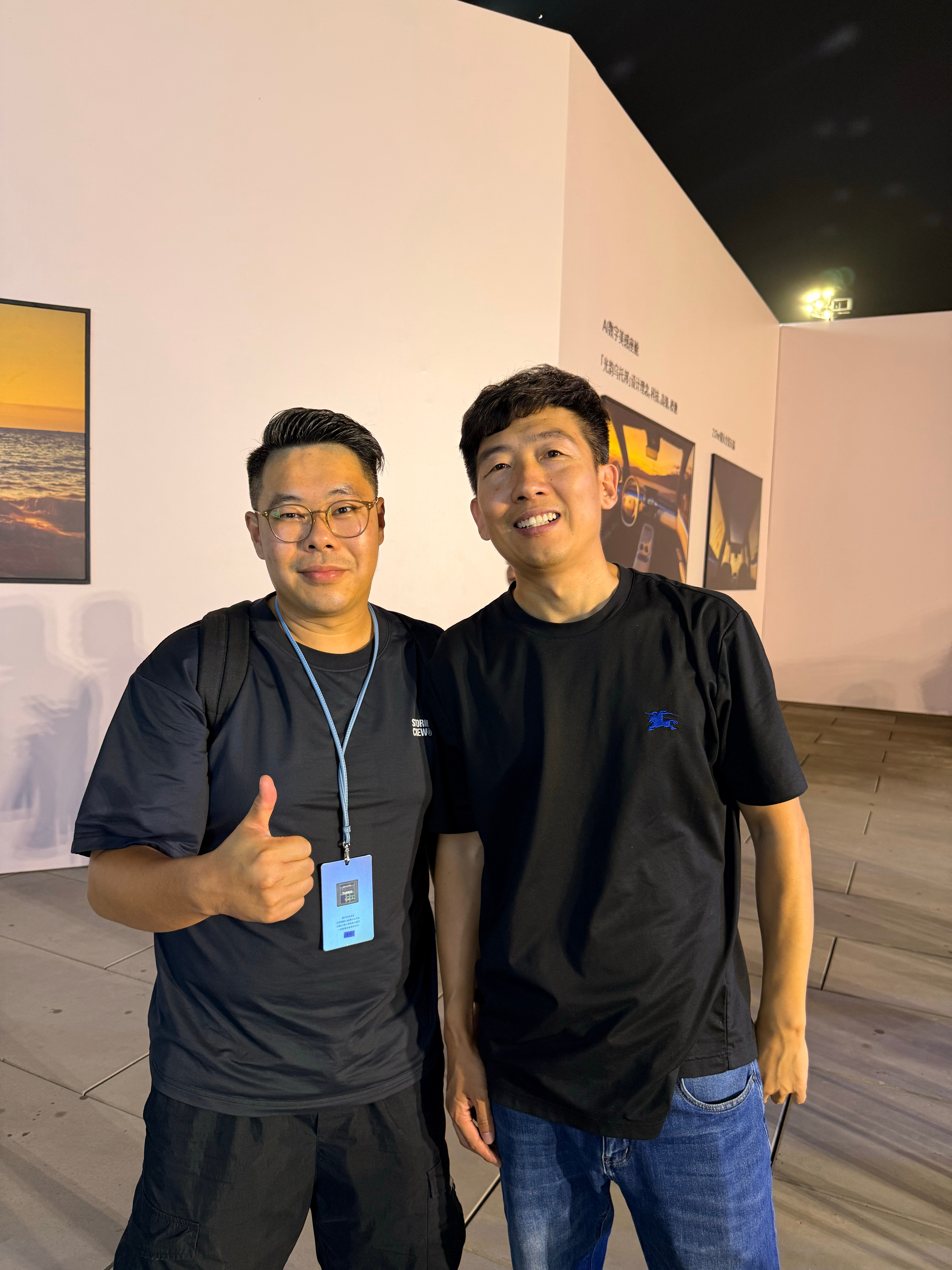 终于和关注了好多年的老师合上影了实话说是非常非常感谢的老前辈你们看 真不是装的他