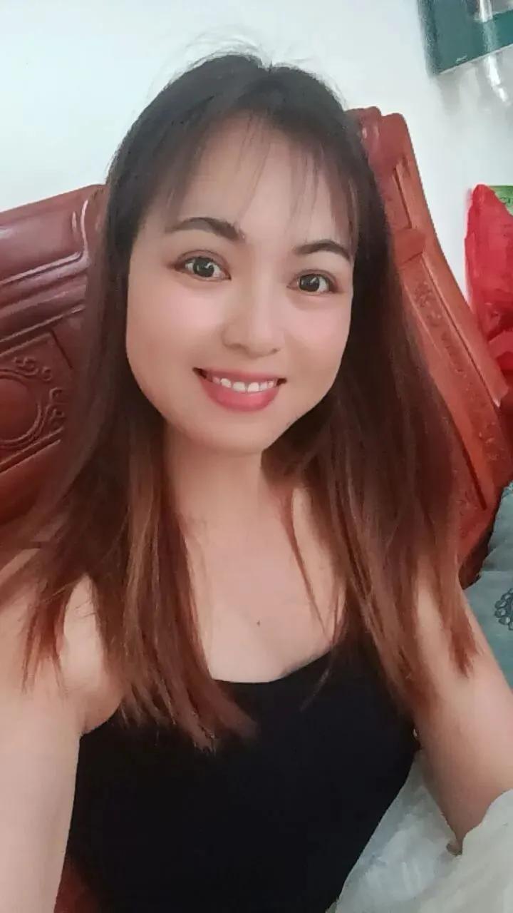 至39岁的自己
中年已经感觉不到快乐了，觉得物质上能得到的也
就那样，得不到的已