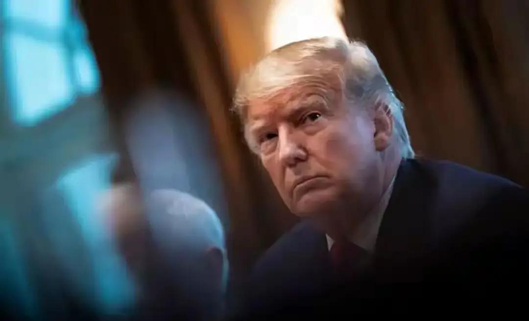 近日，中国突然取消了好几场与日本有关的中日韩三国的重要会议，这事让各方都很紧张。