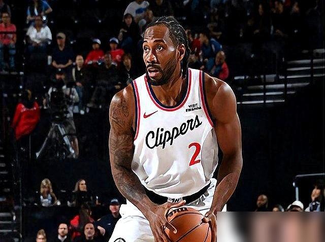 别吹库里了，你还记得14年总决赛詹姆斯是怎么被防到怀疑人生的吗？
那年G5，小