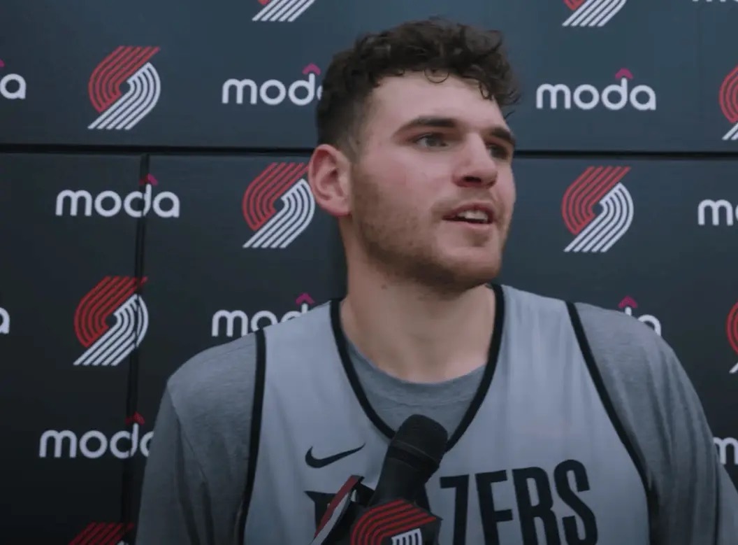 克林根：“我告诉杨瀚森要保持耐心，NBA和他之前经历的比赛毕竟不一样，属于他的机