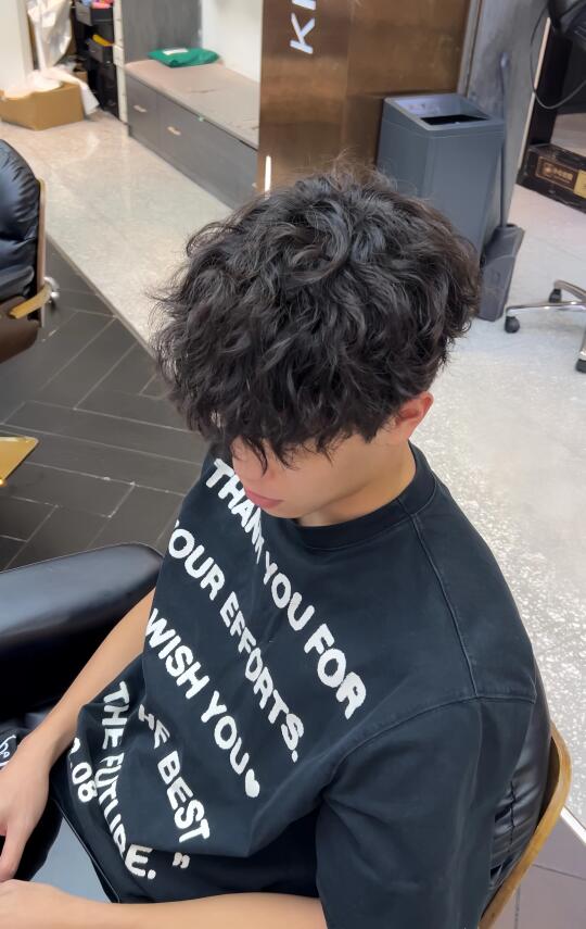 高考结束终于能烫卷毛了！