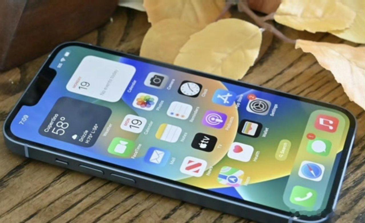 iPhone16E或将春季亮相 于我而言没有太大的吸引力了！不知道大家怎么看？ 
