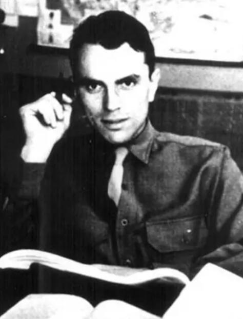 1945 年，一名 12 岁中国小女孩惨遭美国士兵驾车撞死，可对方仅赔偿 26 