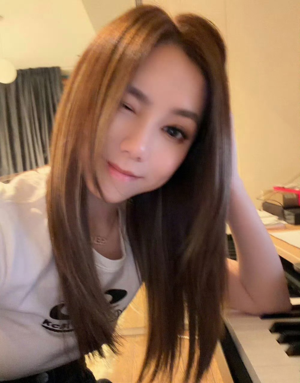 手机前摄会是下一个影像战场吗说实话，前摄的使用场景比想象中广得多。自拍只是基础操