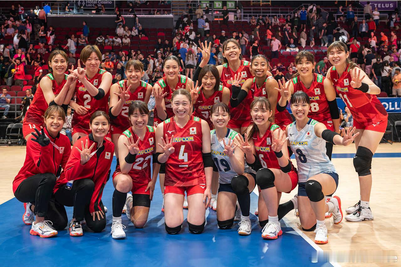 2025世界女排联赛 ⚡️ 女排VNL第一周结束后，保持全胜的队伍：日本、意大利