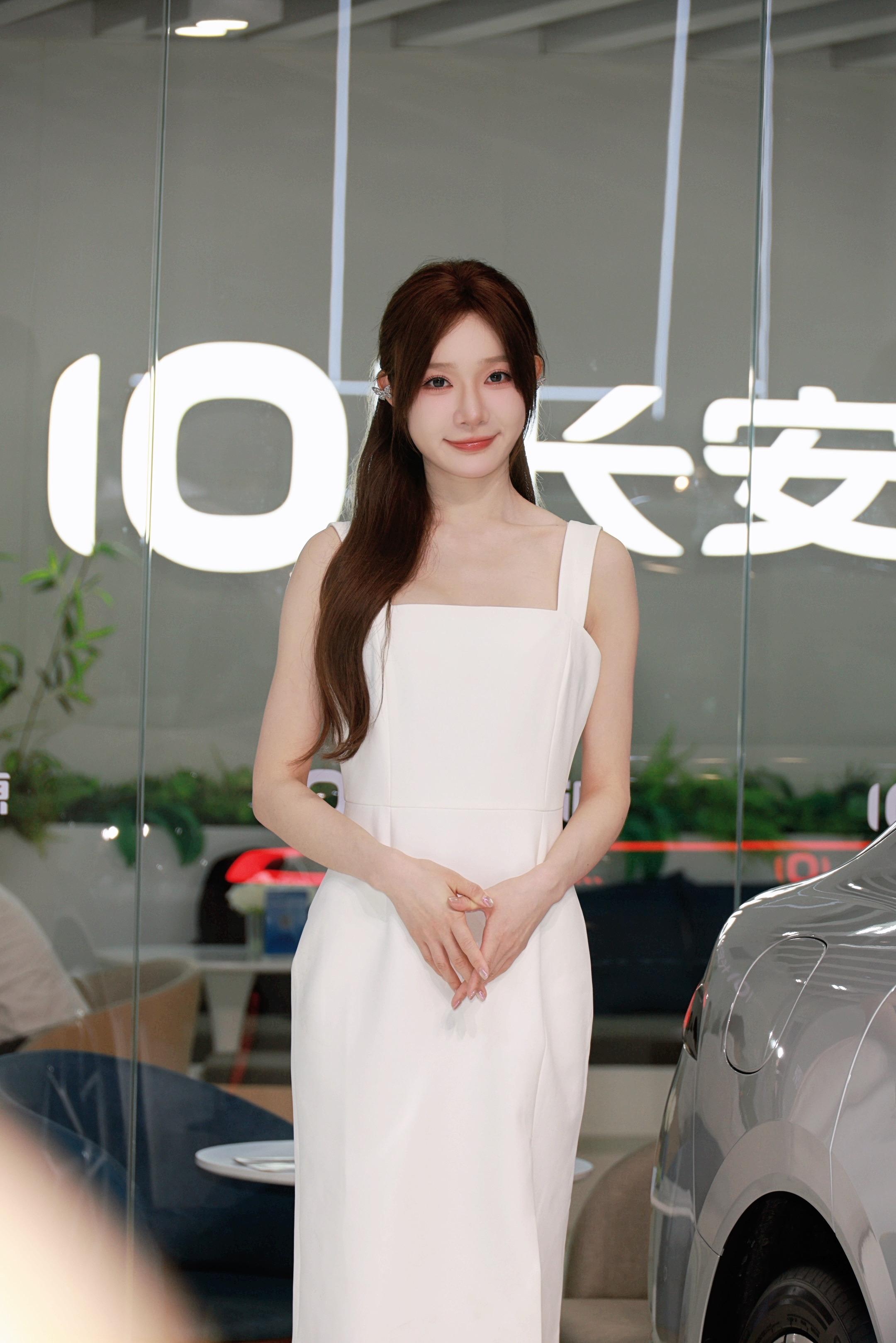 辣妹穿搭大赏 清纯女神 高颜值美女 甜辣妹穿搭 礼服裙