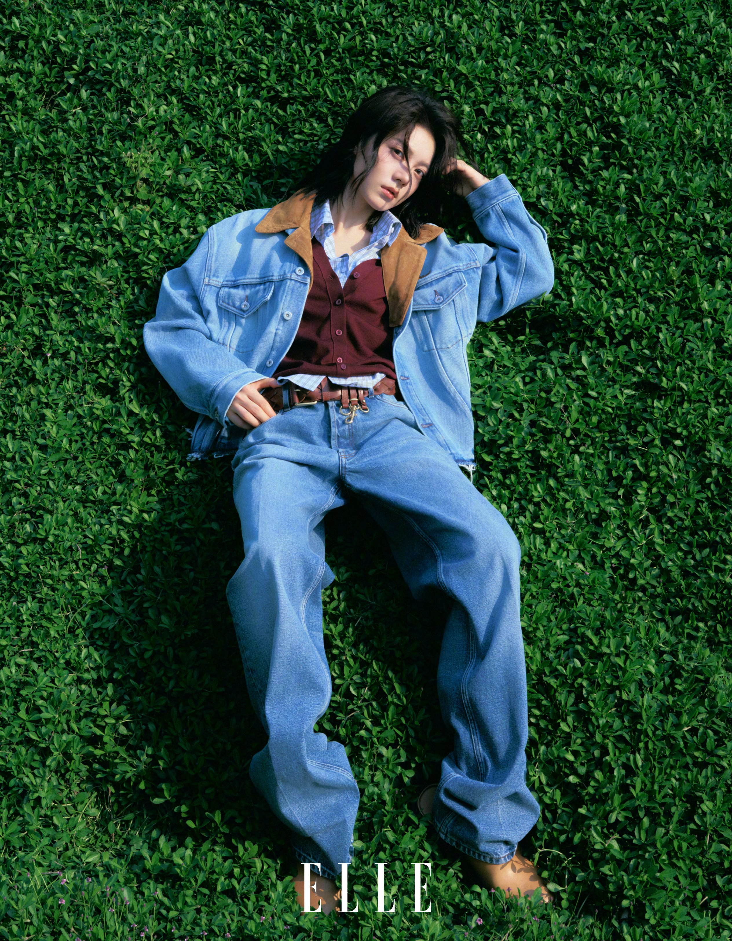 赵今麦 x ELLE 六月刊封面释出，来自代言品牌 Miu Miu 与珠宝品牌 