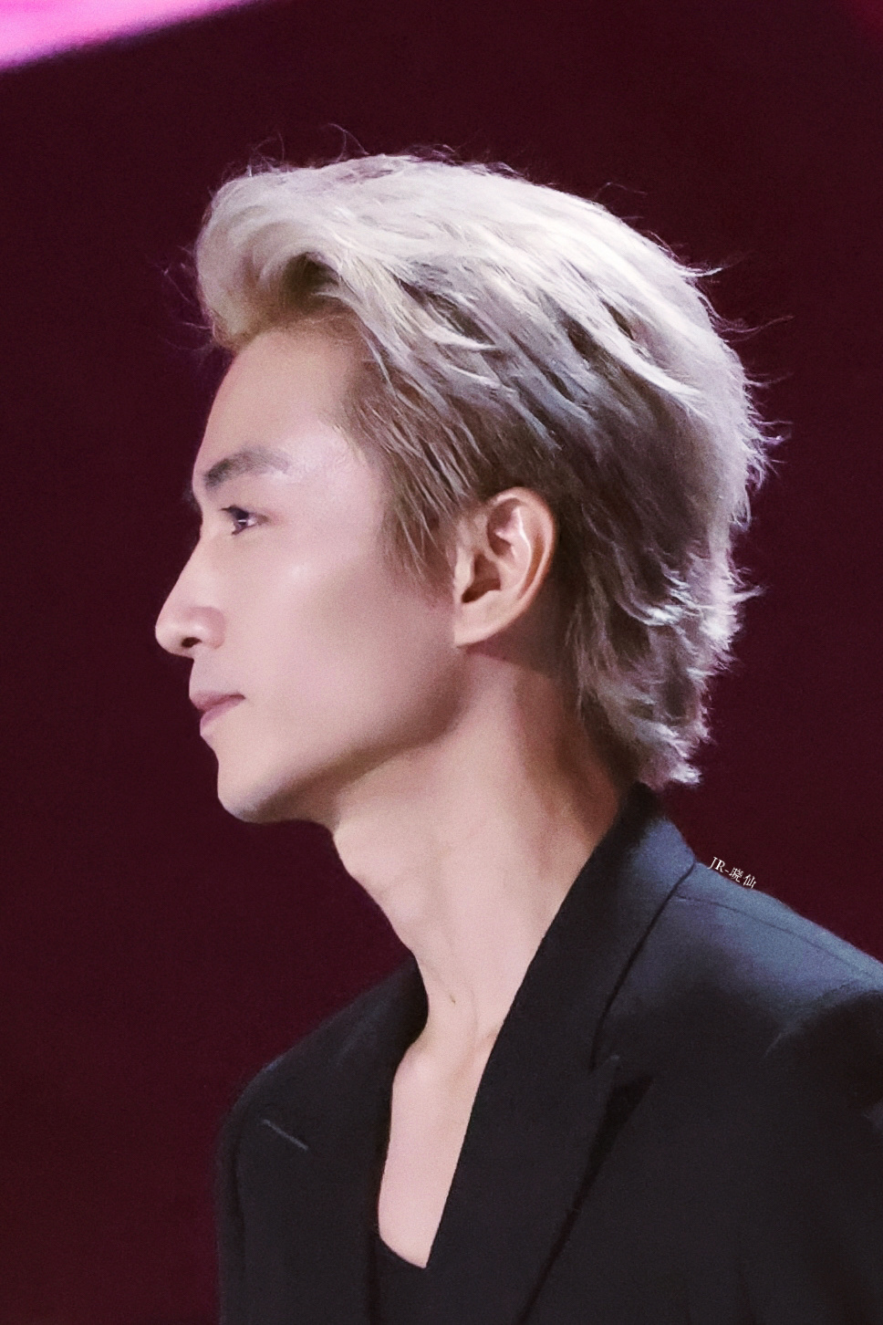 电视剧云襄传[超话]   去年尖叫之夜嘛～抖抖库存还有[笑而不语] 陈晓云襄传之