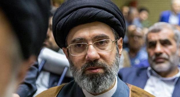 美国和以色列终于等到了这一天。
 
最近伊朗内部权力结构出现明显变化，加上外界舆