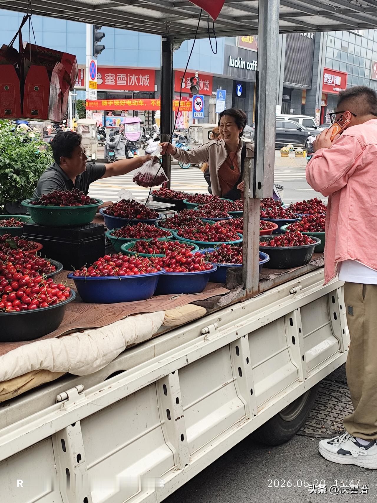漳州杨梅事件让我这个在郑州等我外地人，给自己和家人定下了个“家规”:只吃本地的应