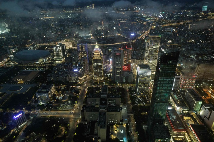 #绿营民代妄言助美扫雷#【民进党民代：台湾可助美扫雷 台官员回应：有创意，但没想