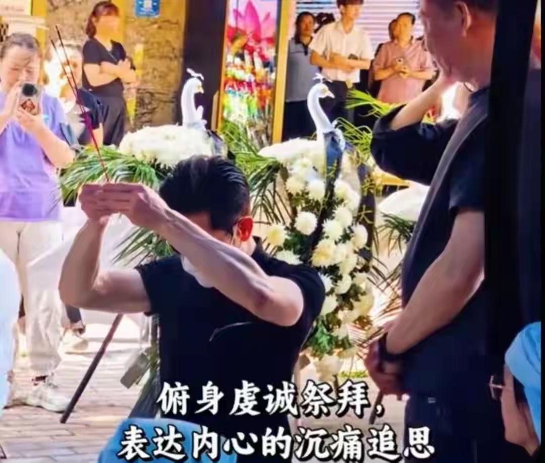 方媛上《桃花坞6》因坚持住男生区单人间被骂，凌晨回应反而越描越黑，只能删文沉默。