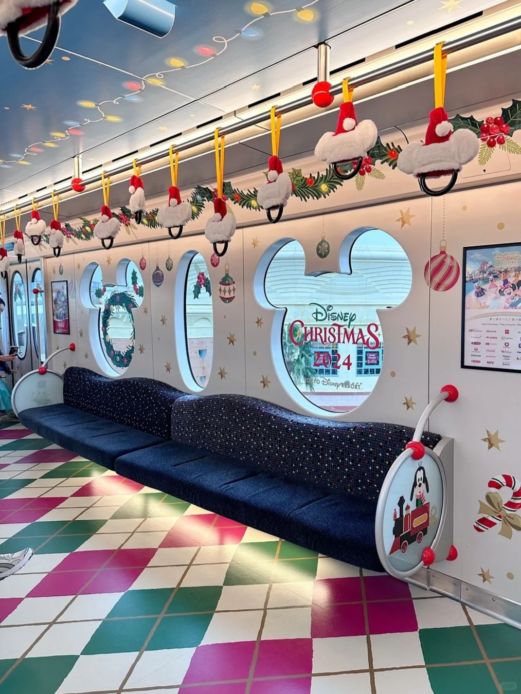 🇯🇵东迪圣诞限定专列……🚞