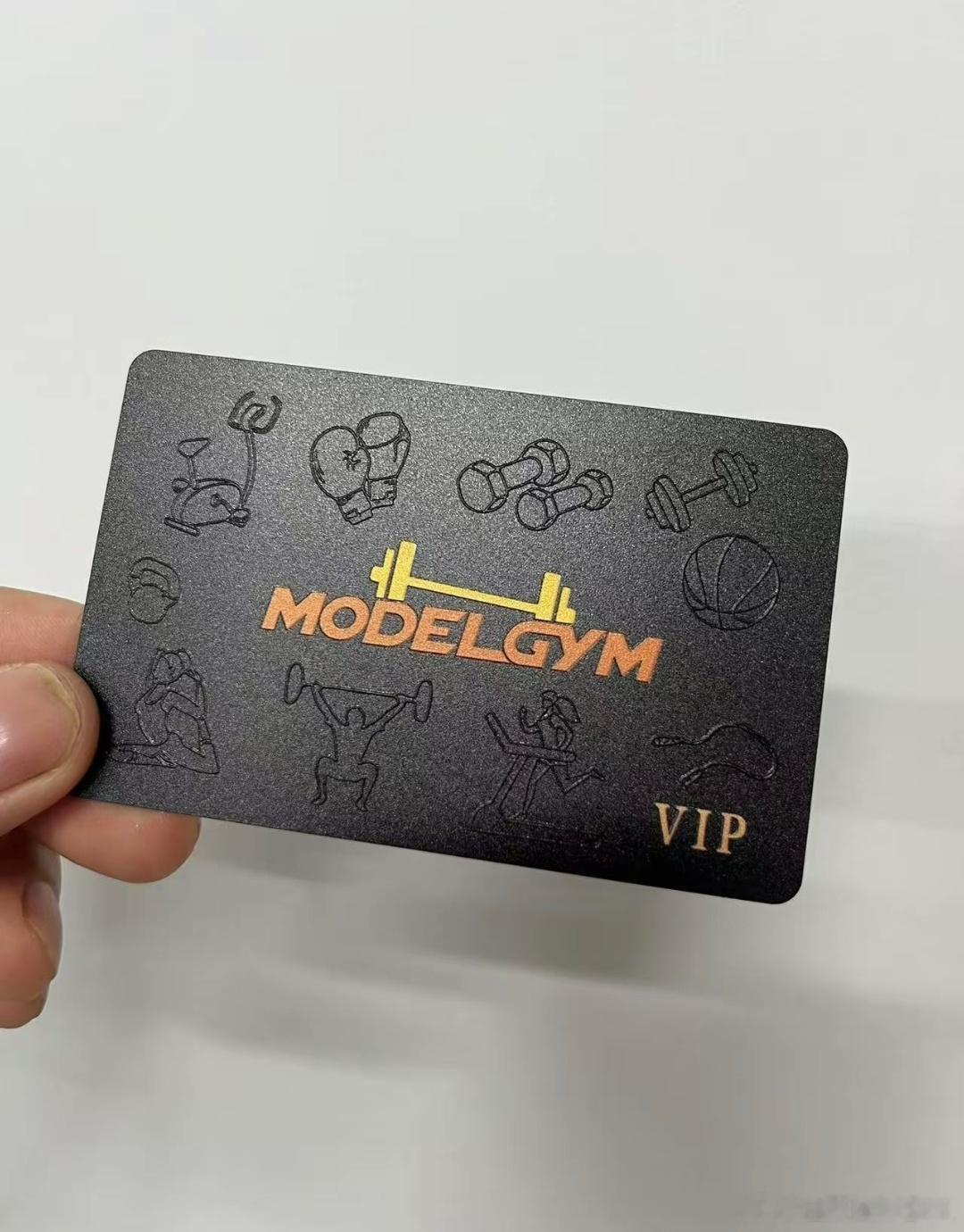 央视曝健身房割韭菜在我家门口万达里边有家健身房，我就办了张卡，花了3800办完卡