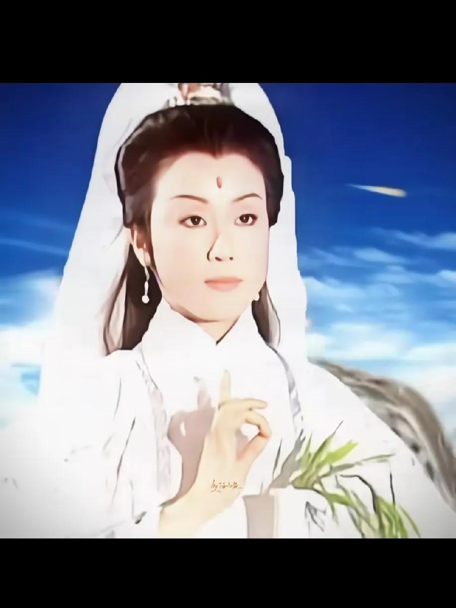 猜一猜！这位演员到底有多少惊喜是你不知道的？🤩 戏曲功底赋予她绝佳仪态，一动一