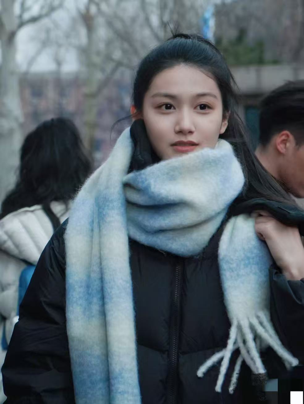 张籽沐北电上戏中传考了个遍 艺考现场捕捉到张籽沐！从小看到大的妹妹，这次一口气冲