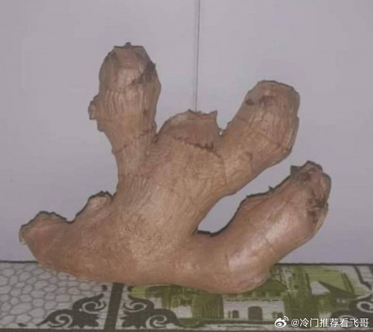 今日无奖竞猜~请问这是哪位球员？英超联赛 ​​​