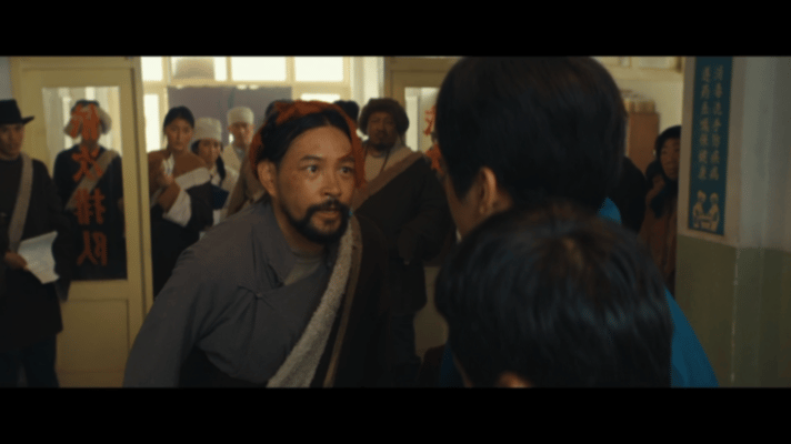 百万的传家宝卖了三百块 最绝的是家长找上门后，白及还说项链只花了一千块…对方直接