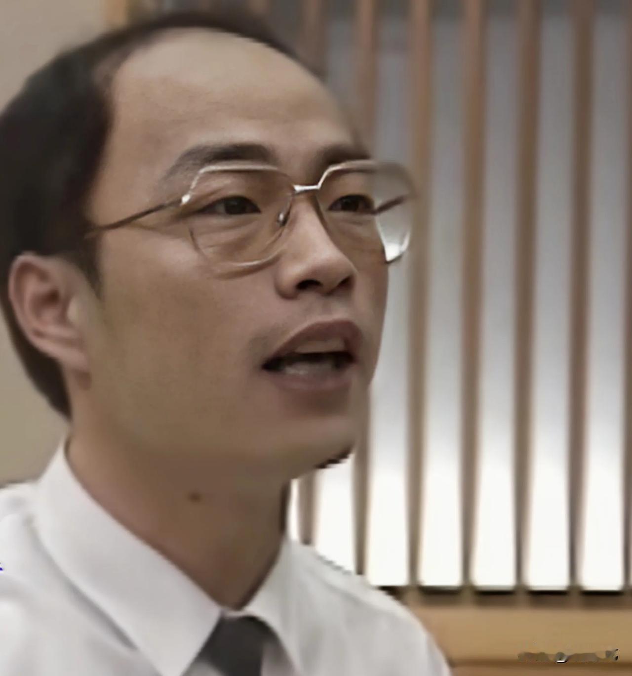 “编列预算，购买武器，你为谁而战？为何而战？你要打谁？敌人在哪里？”
那一年，中