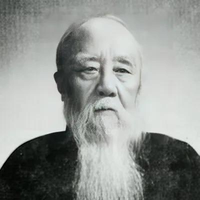    说来奇怪，很多杭州茶家偏爱普洱，国学大师马一浮号称民国颜回，常年身居陋巷，