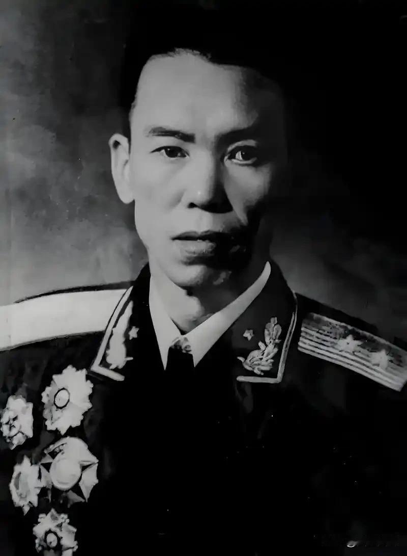 八路军115师343旅简直就是将军的摇篮，看看手下这几个团长，你完全想不到，甚至