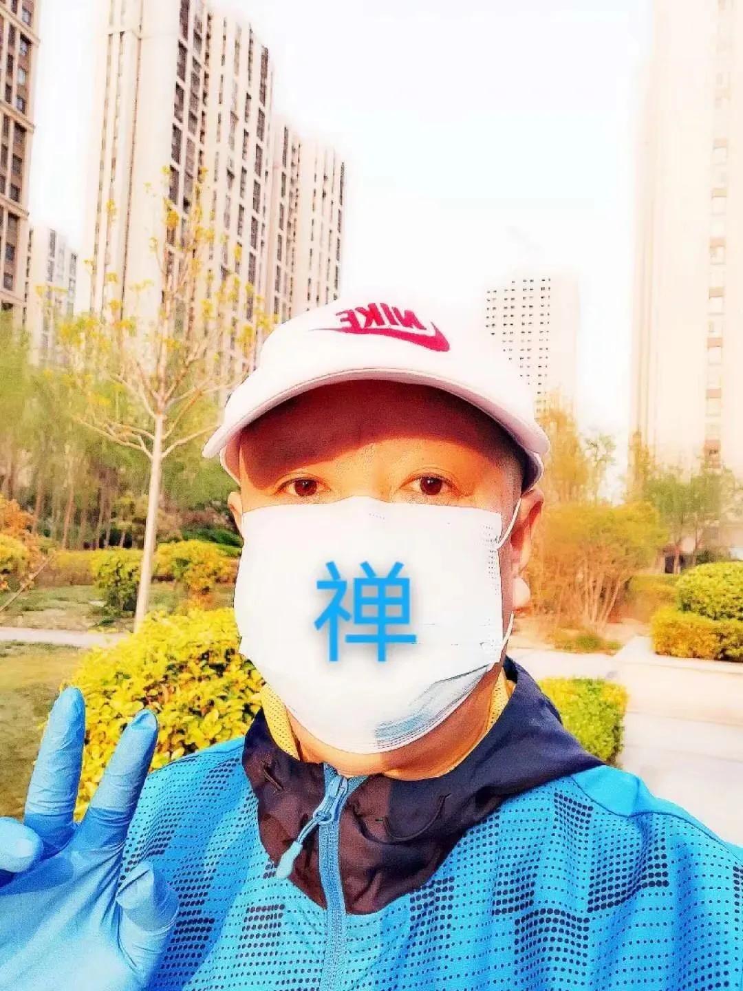 佛陀曾言：“世间万物，皆有两面，犹如明镜，映照万物，我们在对立的事物间，寻找那中
