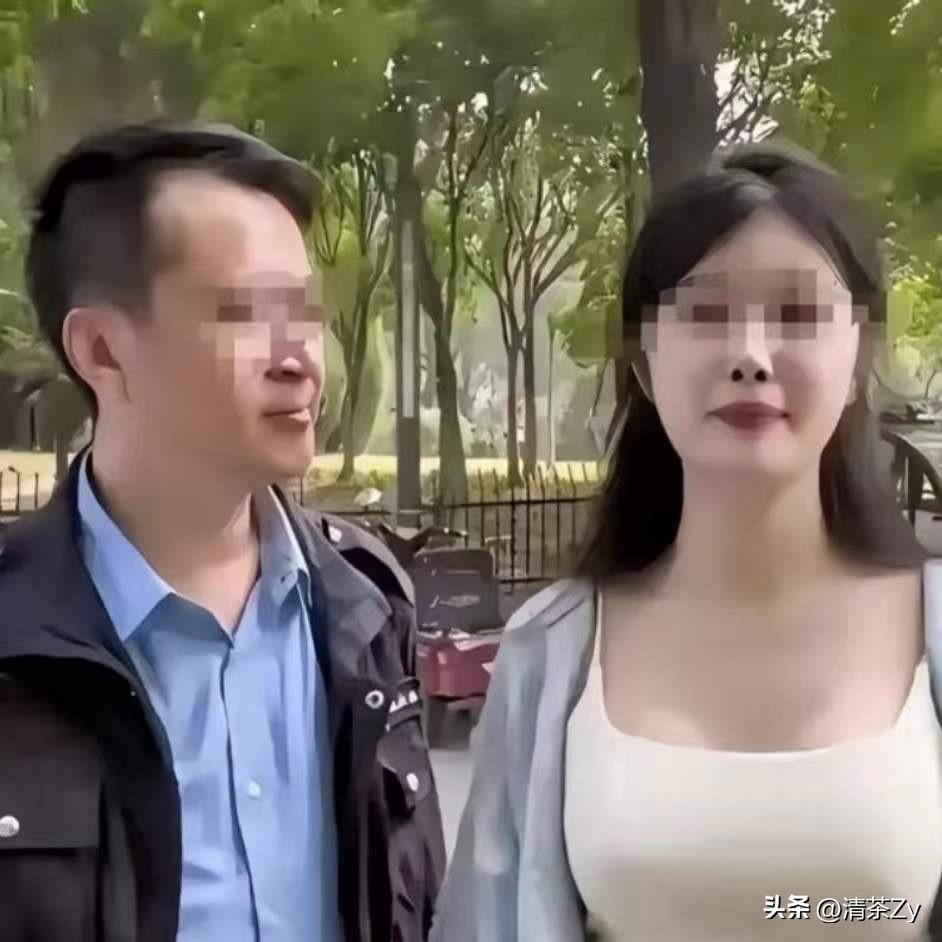 10个月没有关心过女儿！如今女儿录取通知书刚拿到手，谈到学费的事却被卡住了！
