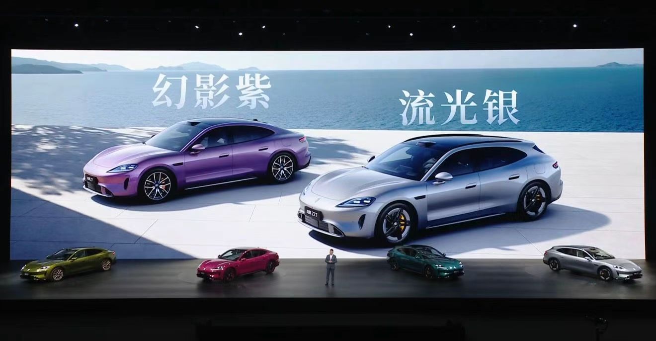 今天路过尚界门店随手拍了张排队照片发朋友圈，结果评论区炸了，全在问尚界Z7这车真