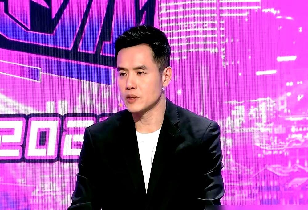 国乒重庆主场，十年首次男女单双线失守。

19岁河南小将温瑞博，拿着外卡一路爆冷