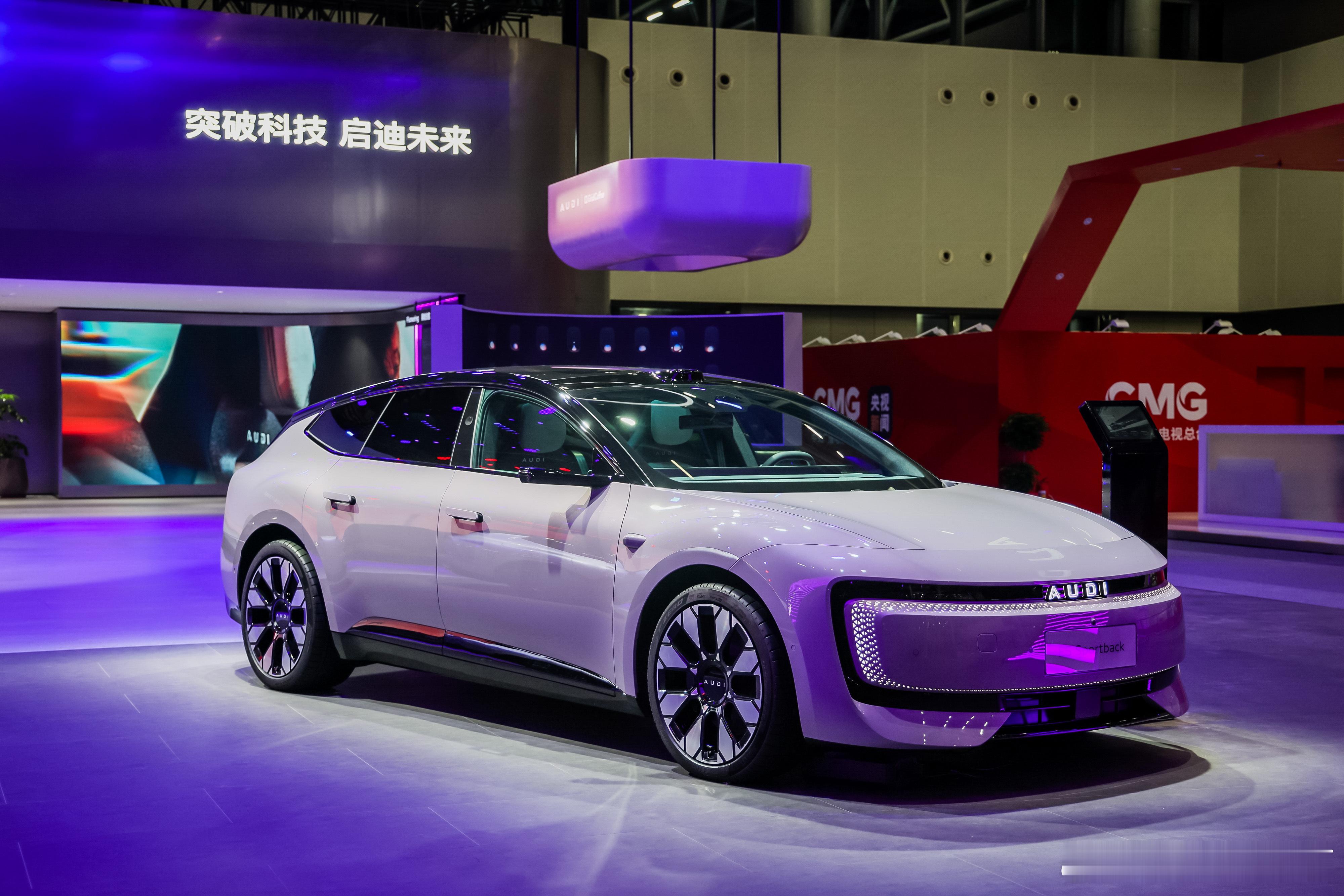 奥迪E5能在百万级豪车中脱颖而出，核心藏在电动quattro的实力里。奥迪E5 