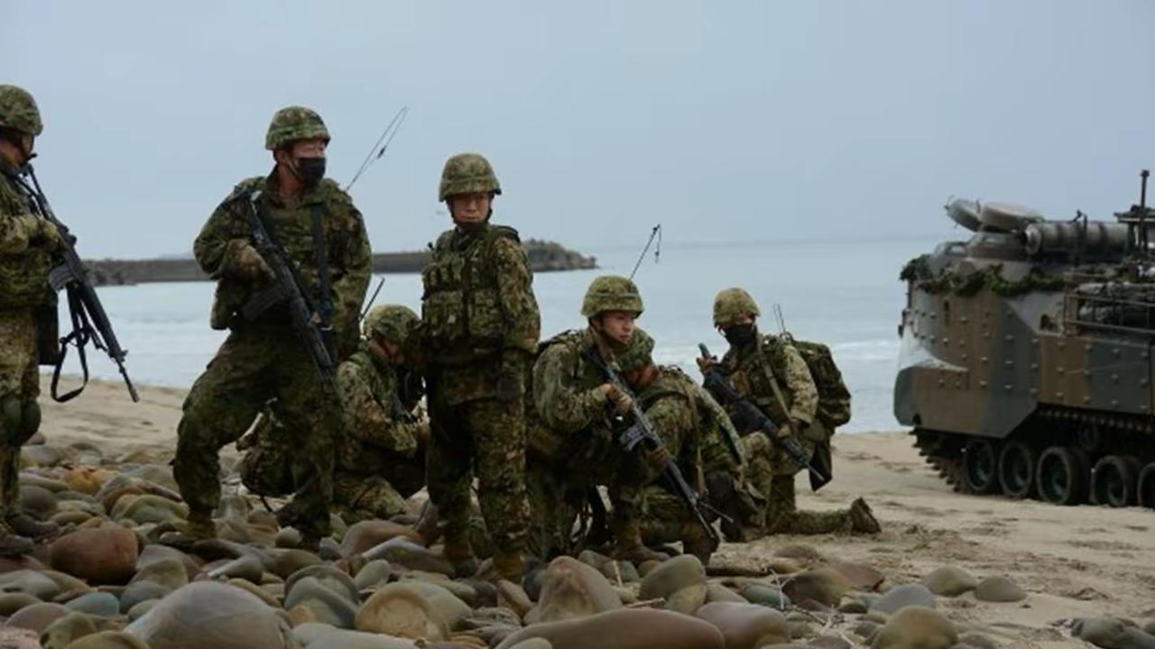 日本又开始不老实了，居然想派扫雷舰去霍尔木兹海峡，还要掏钱援助乌克兰！日本刚刚经