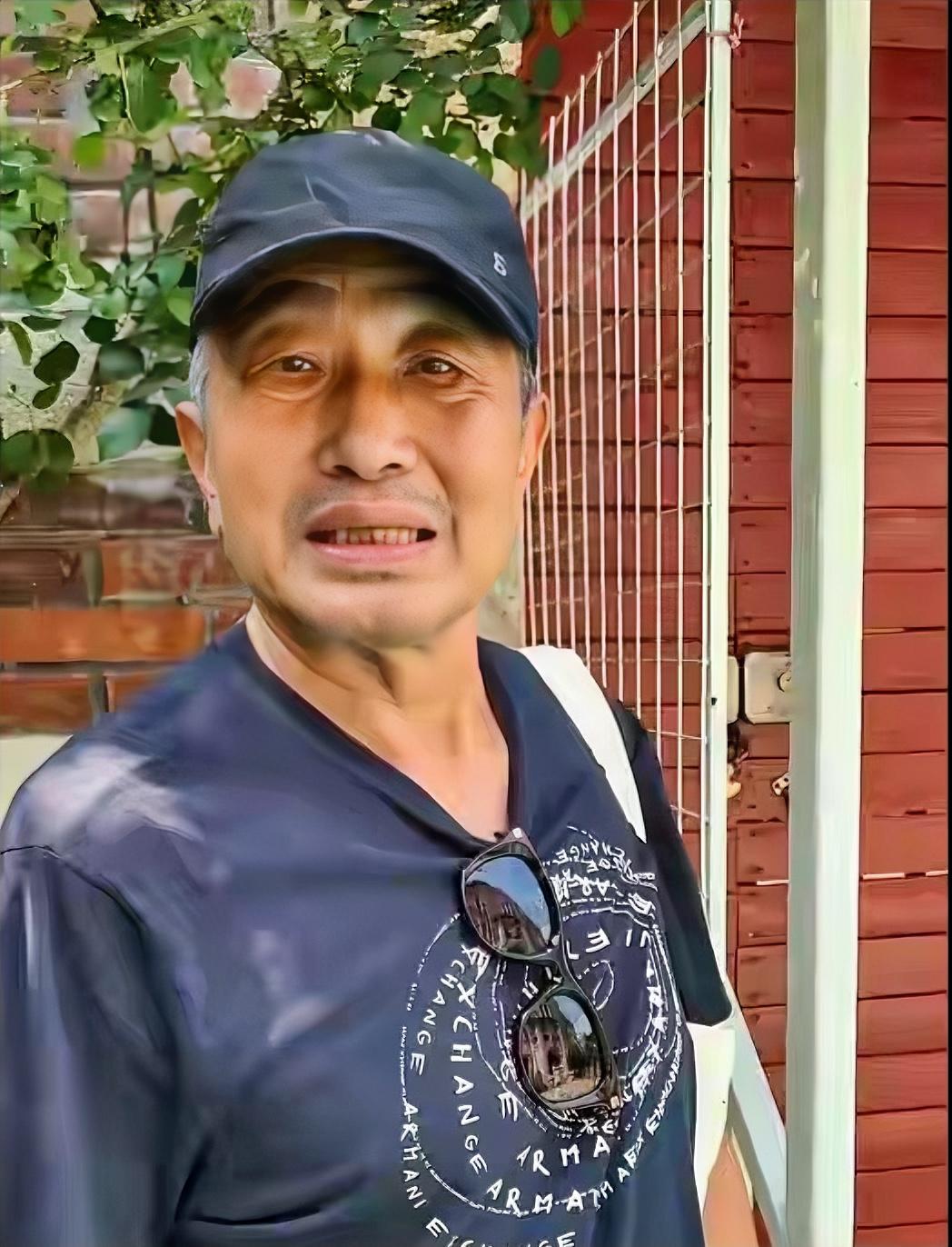 知名老戏骨杜源
68岁仍去面试保安
不是因为缺钱了，也不是因为闲不住，而是因为小