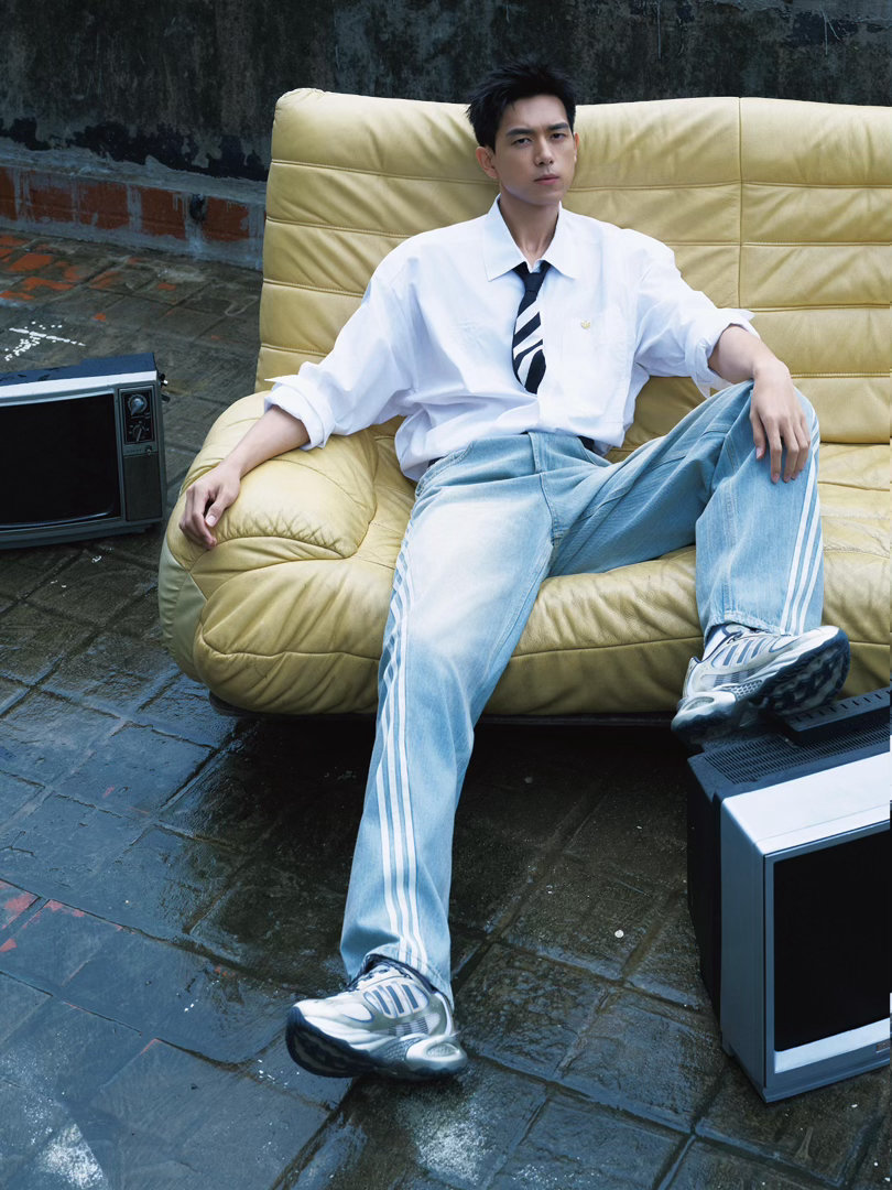 李现内娱的线下神图永动机 说李现是神图永动机真的一点不夸张。今天这场活动，随便一