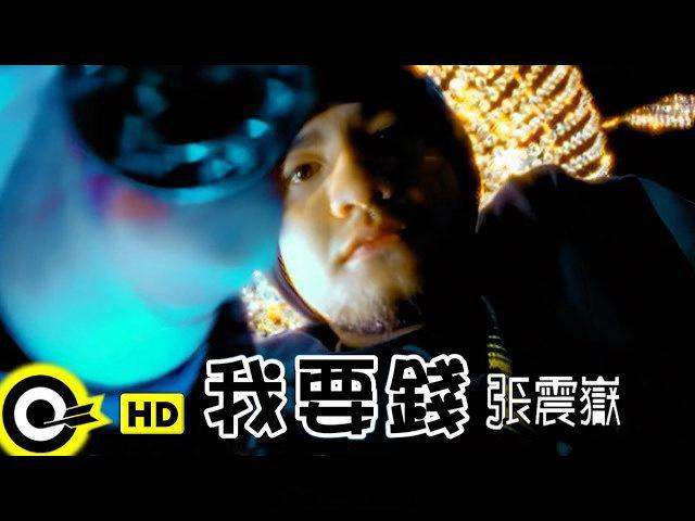 昨天实在太累，回家很早就睡觉了，甚至比娃都早。早上起来伊宝幽怨地说：我昨晚又掉牙