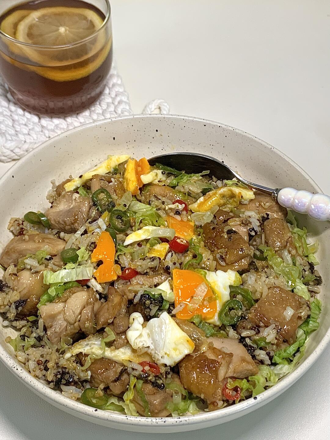 快手晚餐丨低卡高蛋白的鸡腿肉生菜饭🍱