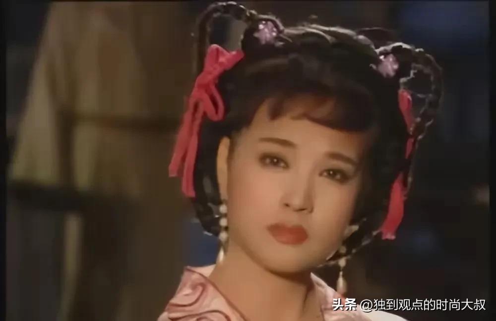 刘晓庆出轨！验证了一句古语，温饱思淫欲！没有钱的人哪里有心思想这些！也没有力气干