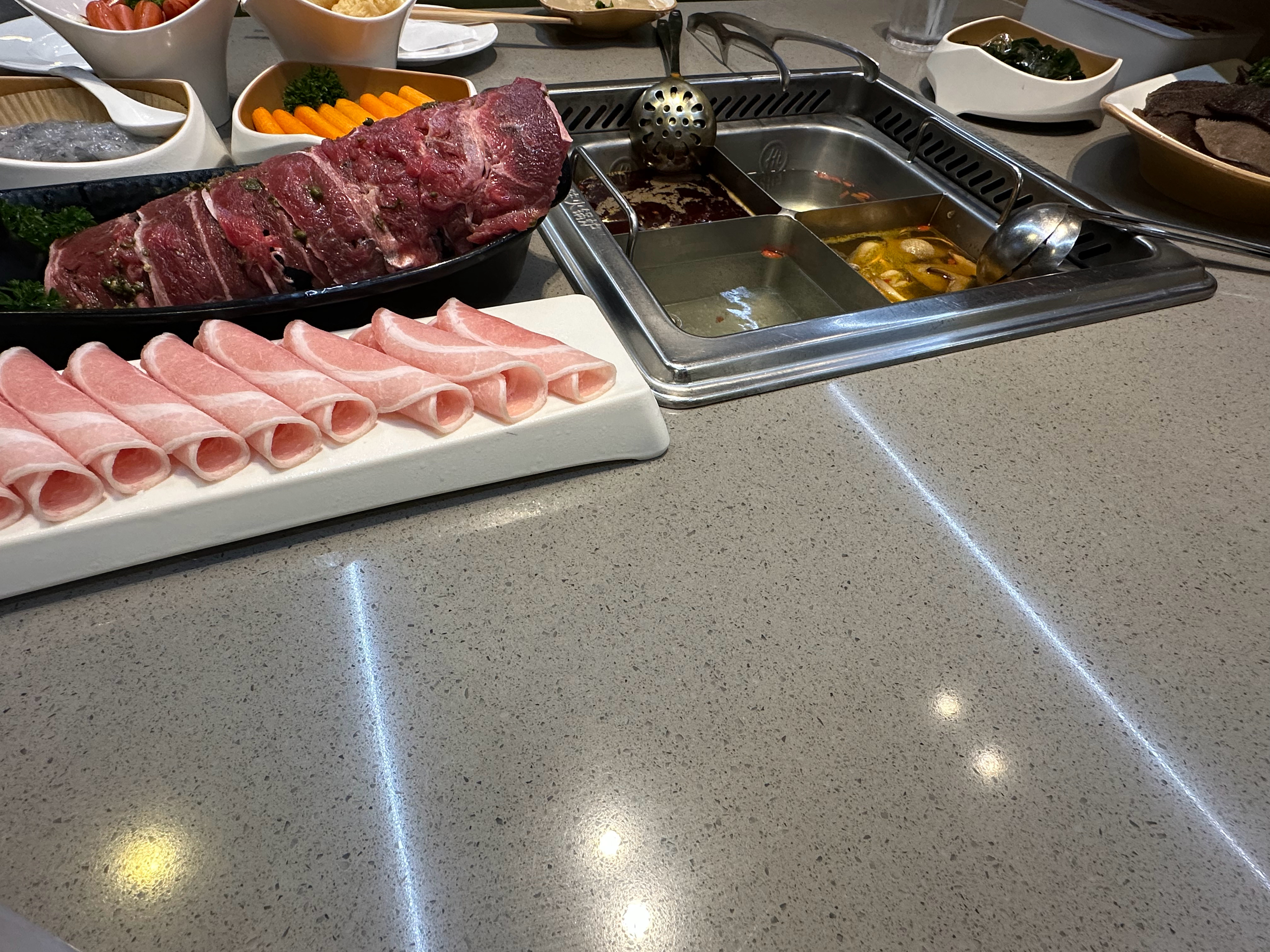 接上老婆来吃火锅了🍲金油指挥官-侯佑铭